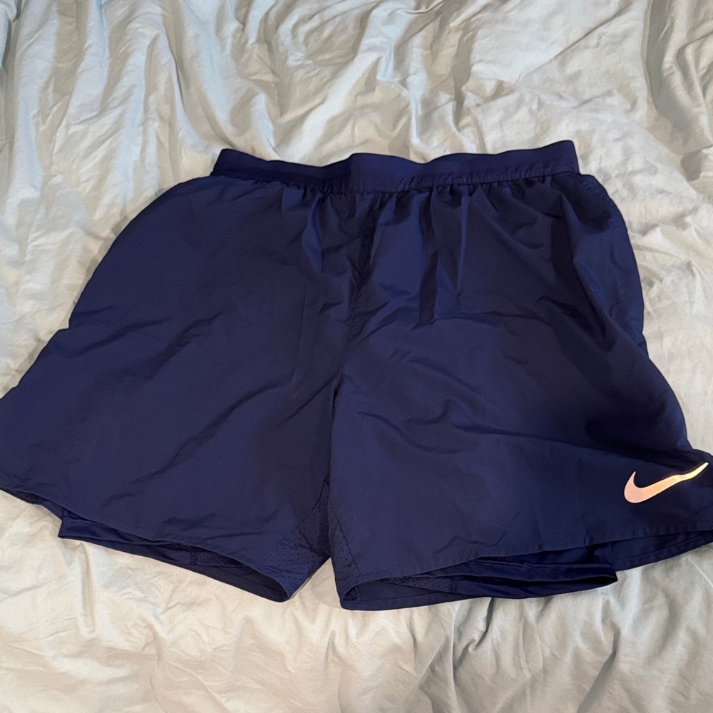 Men’s Nike navy blue athletic shorts